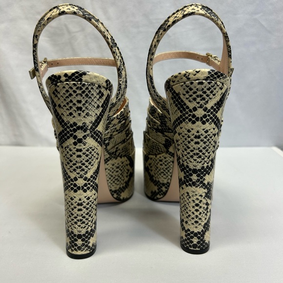 GUCCI
Leather Python Print Platform Sandals 155 - Picture 6 of 10